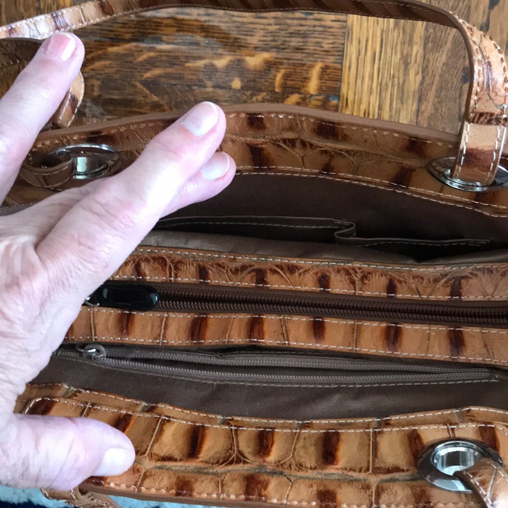 Purse - Picture 3 of 4